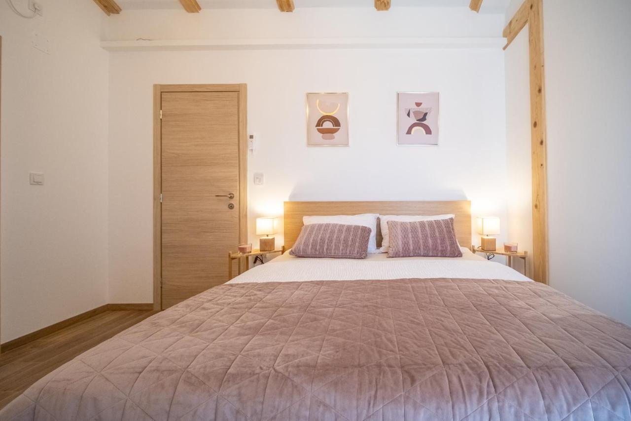 Villa Nesa - Beautiful Guest House At Continental Croatia With Outdoor Swimming Pool, Sauna And 3 Bedrooms Plaski ภายนอก รูปภาพ