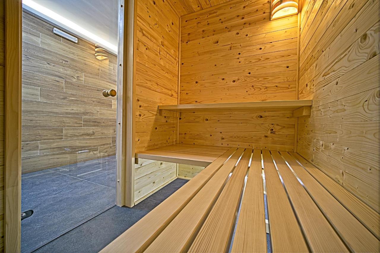 Villa Nesa - Beautiful Guest House At Continental Croatia With Outdoor Swimming Pool, Sauna And 3 Bedrooms Plaski ภายนอก รูปภาพ